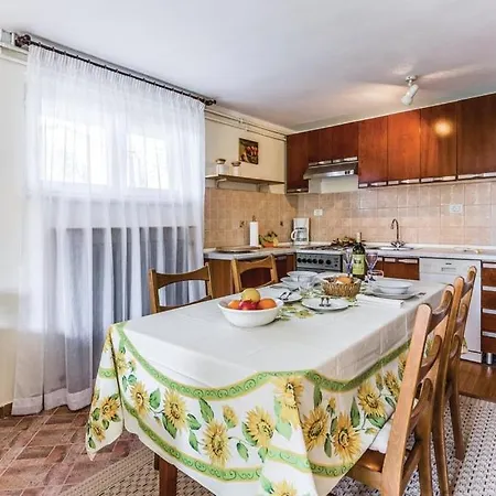 Bellavista Garden Apartmán Pula